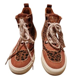 Women’s Size 6.5 Blowfish Malibu Upland Animal Print High-Top Sneakers